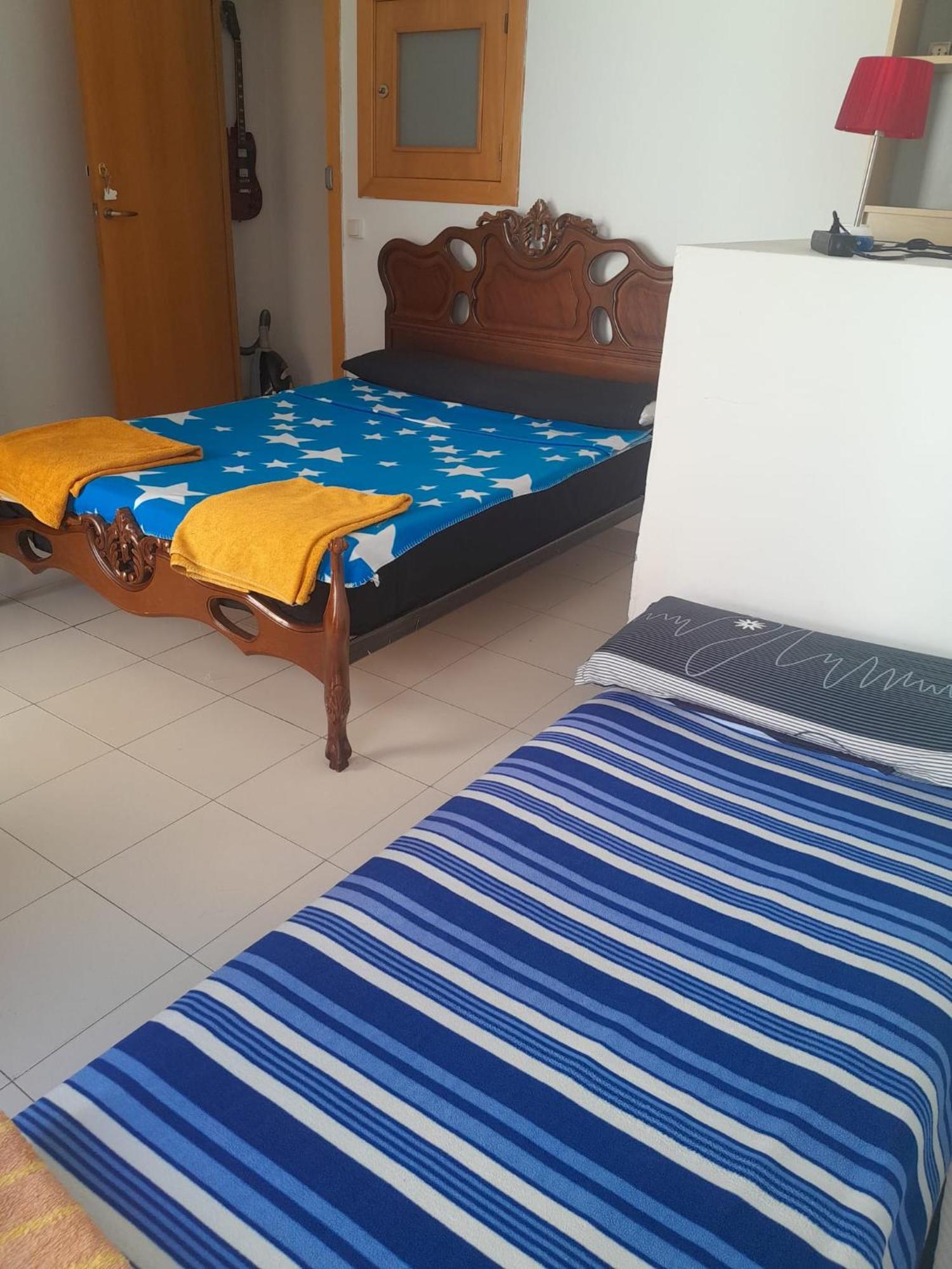 Casa Alexis Hotel Барселона Екстериор снимка